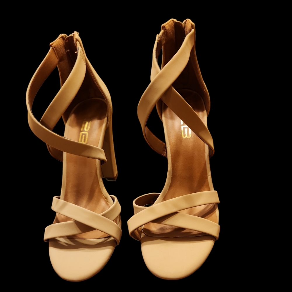 X2B Heels Size 7.5